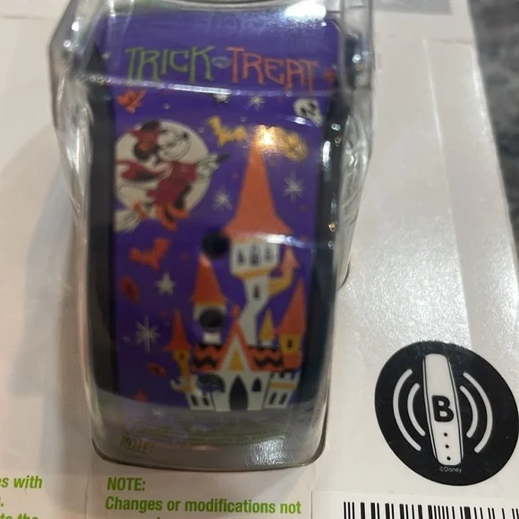 Disney Parks Magic Band 2 Halloween Limited Release Edition. New in Box - Picture 6 of 6